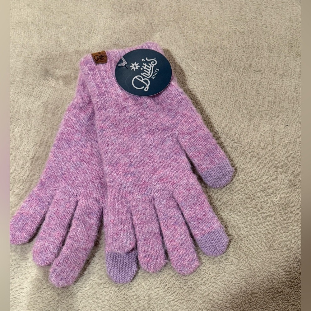 NWT Britt’s Knits Light Purple Poly/Wool Blend Ladies Gloves - Picture 6 of 7